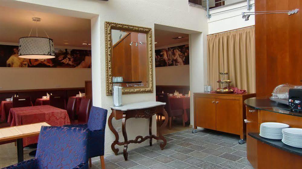 Hotel Traube Bressanone Exterior photo